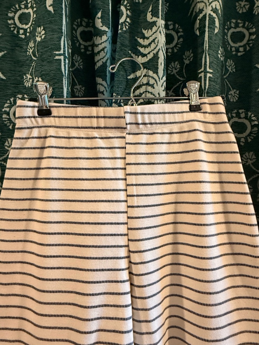 Urban Outfitters Cream & Black Striped Naomi Flare Knit Pants Medium NWT - Picture 8 of 9